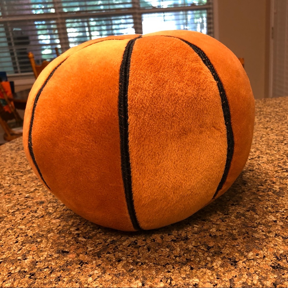 Pillow basketball